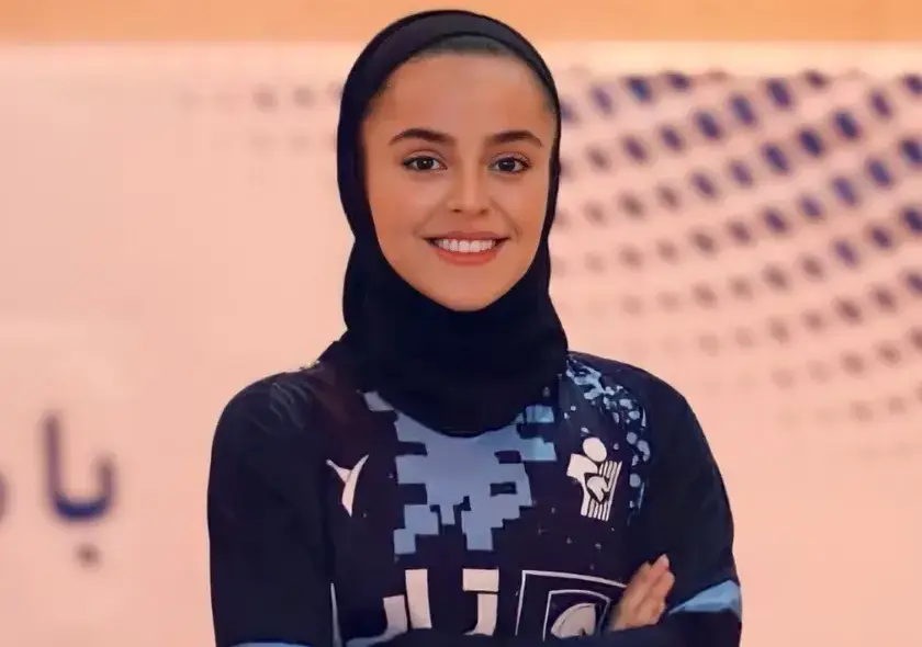 مینا بیکی
